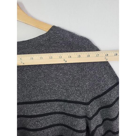L.L.Bean 100% Cashmere V-Neck Sweater Men M Charcoal Gray Stripe Classic Office - Picture 10 of 12